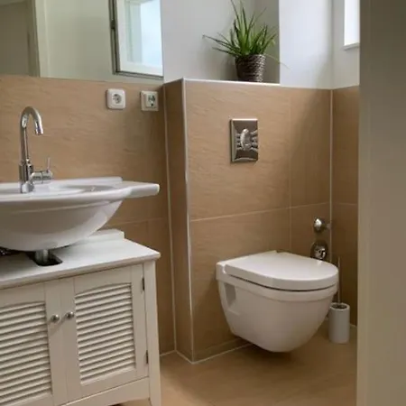 Airport-messe Apartment, Fusslaeufig Erreichbar 3 * Düsseldorf