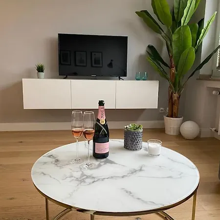 Airport-messe Apartment, Fusslaeufig Erreichbar 3 *