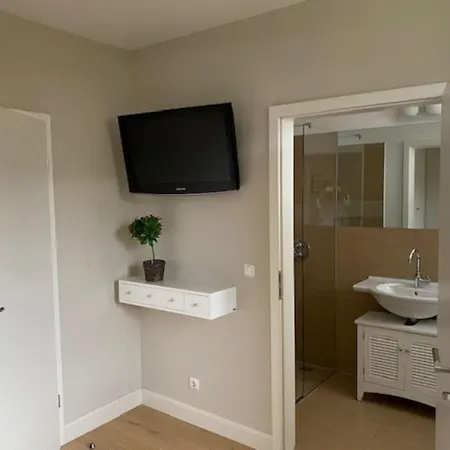 Airport-messe Apartment, Fusslaeufig Erreichbar 3 Apartmán *